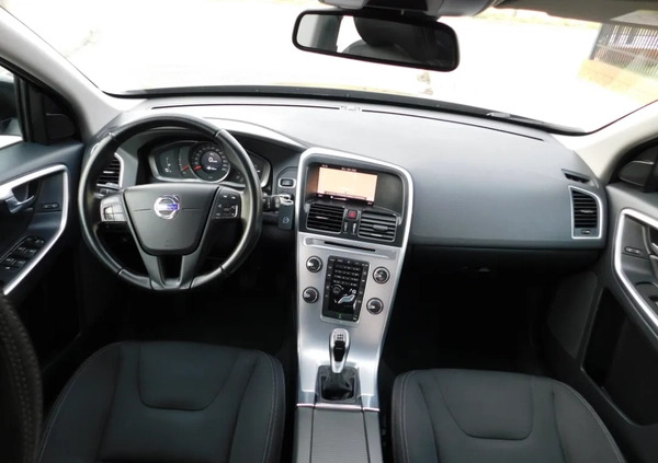 Volvo XC 60 cena 69980 przebieg: 183000, rok produkcji 2017 z Gozdnica małe 352